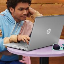 HP 17-cn0018ns N4120 Portátil 43,9 cm (17.3") Full HD Intel® Celeron® 4 GB DDR4-SDRAM 128 GB SSD Wi-Fi 5 (802.11ac) Windows 11 H