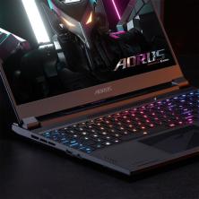 Gigabyte AORUS 15X i9-13900HX Netbook 39,6 cm (15.6") Quad HD Intel® Core™ i9 16 GB DDR5-SDRAM 1000 GB SSD NVIDIA GeForce RTX 40