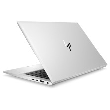 HP EliteBook 830 G7 reacondicionado, vista trasera de la tapa con logo HP y puertos laterales visibles