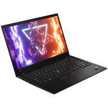 Lenovo ThinkPad X1 Carbon G8 con la pantalla encendida, en otro ángulo
