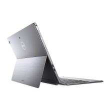 Dell Latitude 7210 en ángulo trasero con el soporte y el teclado desplegados
