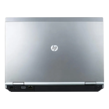 Tapa del HP EliteBook 8470p cerrada, vista trasera con el logo HP visible