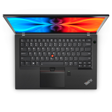 Lenovo ThinkPad T470S visto desde arriba, con el teclado, el TrackPoint y el logotipo ThinkPad.