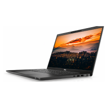 Dell Latitude 7640 abierto en perspectiva, teclado y touchpad amplio