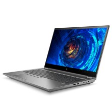 HP ZBook Fury 17 G8 en diagonal desde la derecha, chasis gris