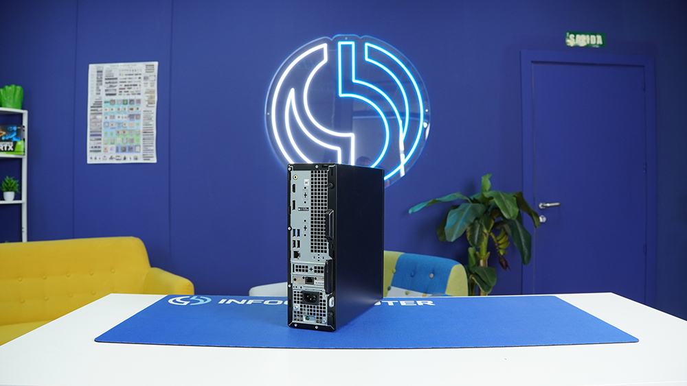 Conectividad trasera del Dell OptiPlex 3080 SFF mostrando puertos USB, HDMI, DisplayPort y Ethernet