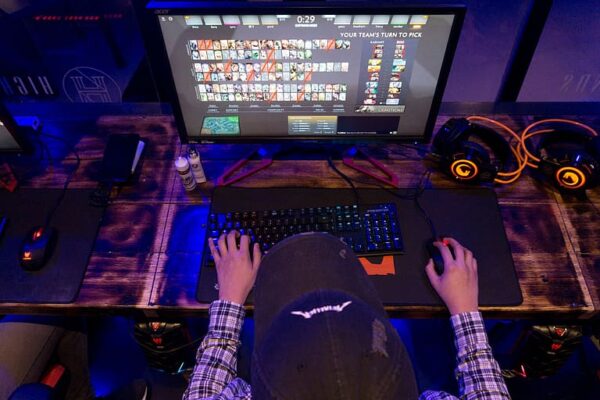 ¿Cómo elegir y comprar un ordenador gaming? Consejos y guía